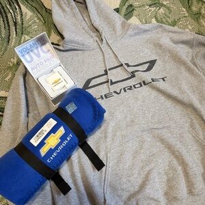 Chevrolet Gray Hoodie with Blue Blanket Headphones Bundle